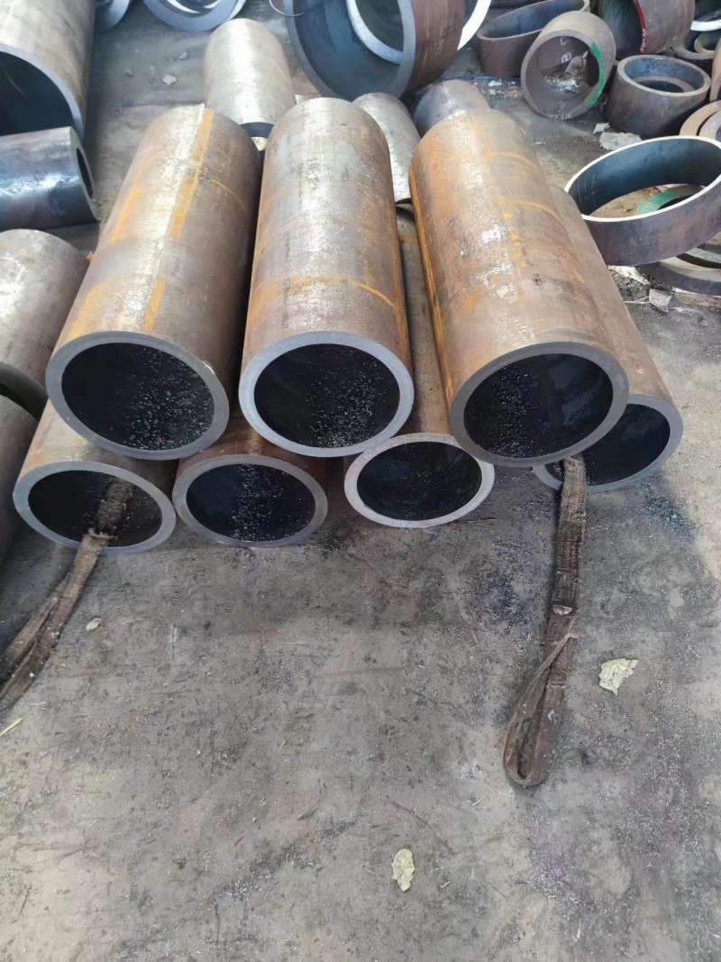 睢宁睢宁睢宁12Cr1MovG无缝钢管切割